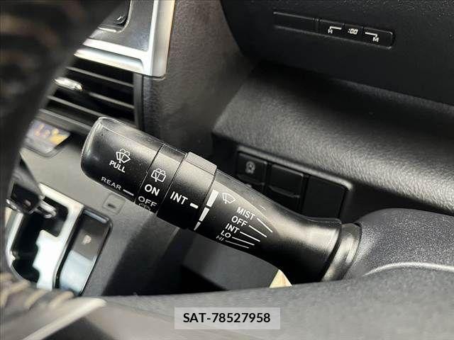 Toyota SIENTA 2017-01 8884345-29