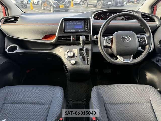 Toyota SIENTA 2017-10 2033463-4
