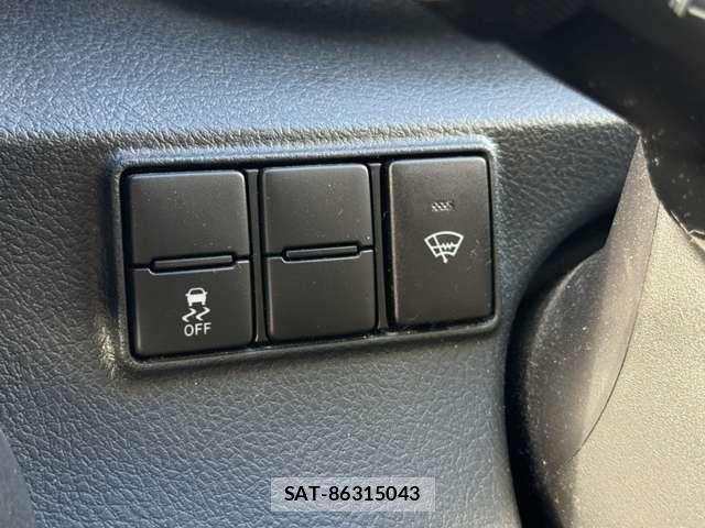 Toyota SIENTA 2017-10 2033463-5