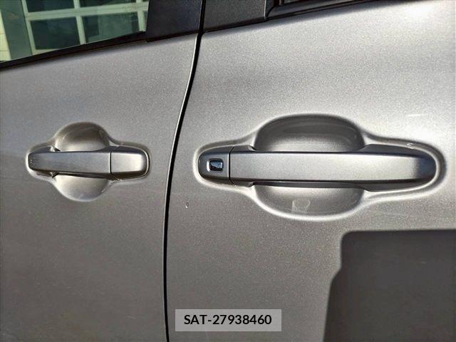 Toyota SIENTA 2015-12 3387217-10