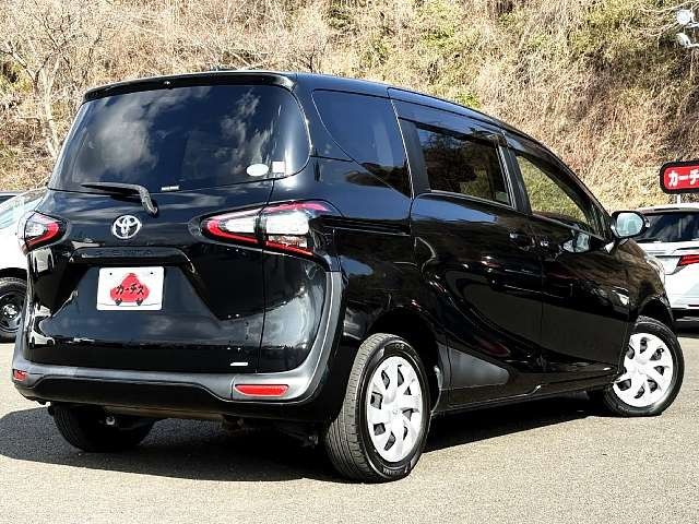 Toyota SIENTA 2017-01 3683385-2