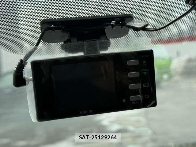 Toyota SIENTA 2015-09 4424015-10