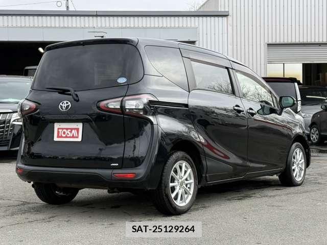 Toyota SIENTA 2015-09 4424015-21