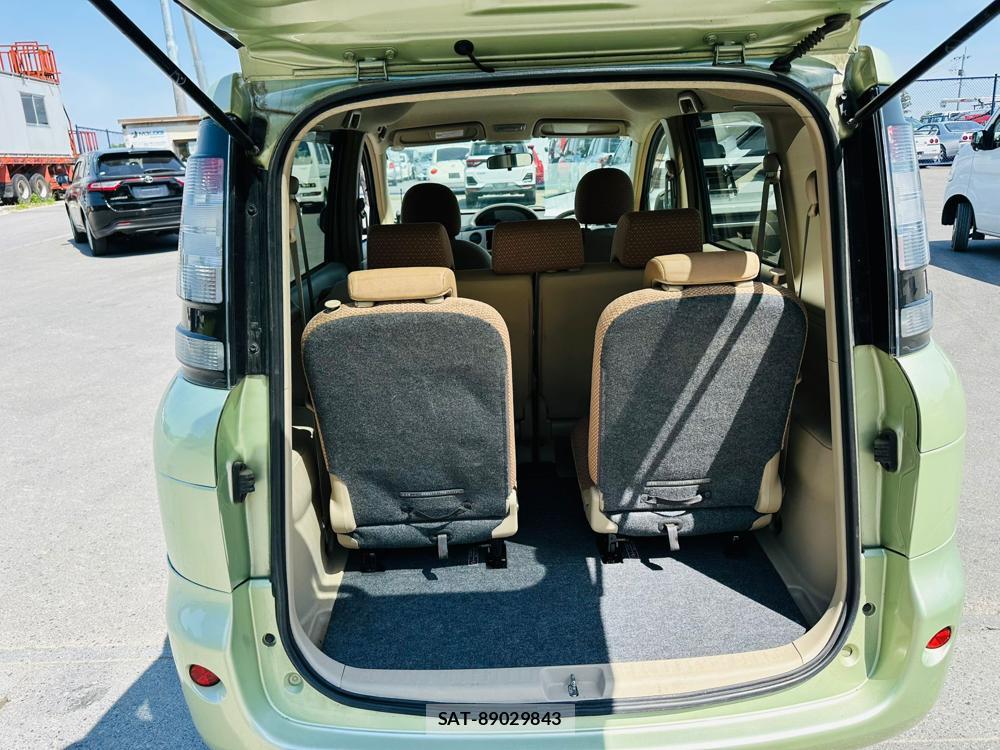 Toyota SIENTA 2013 6631960-24