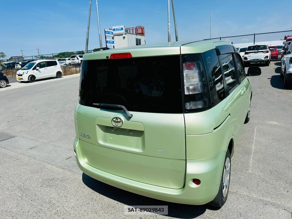 Toyota SIENTA 2013 6631960-4