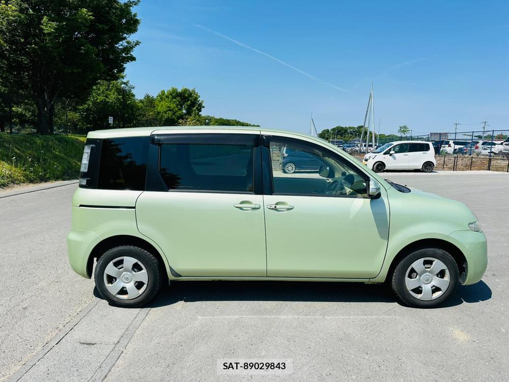 Toyota SIENTA 2013 6631960-5