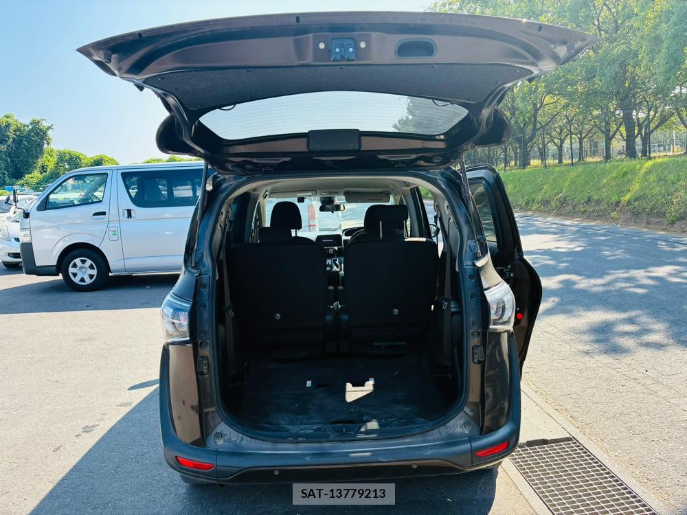 Toyota SIENTA 2019-04 8448991-25