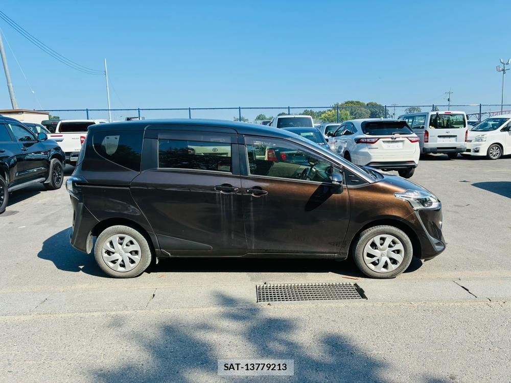 Toyota SIENTA 2019-04 8448991-5