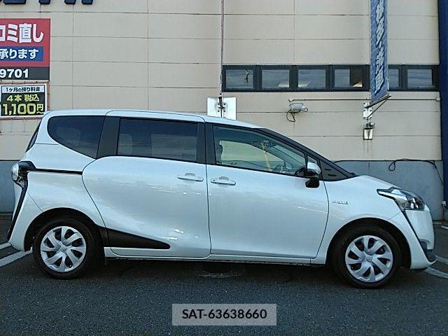 Toyota SIENTA 2016-10 516771-16