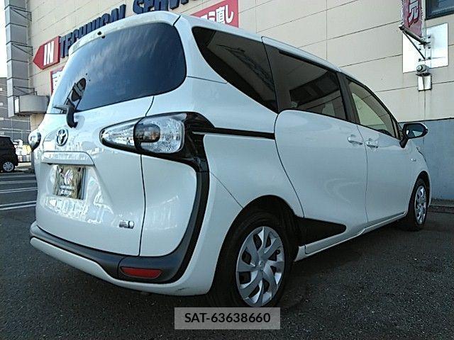 Toyota SIENTA 2016-10 516771-18