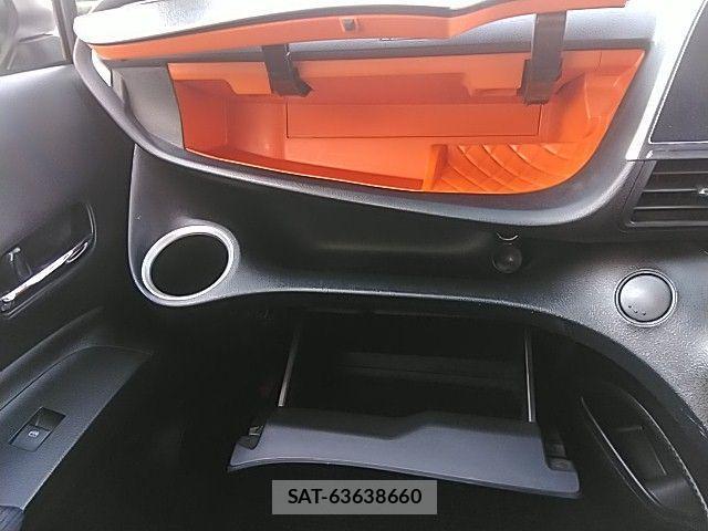 Toyota SIENTA 2016-10 516771-23