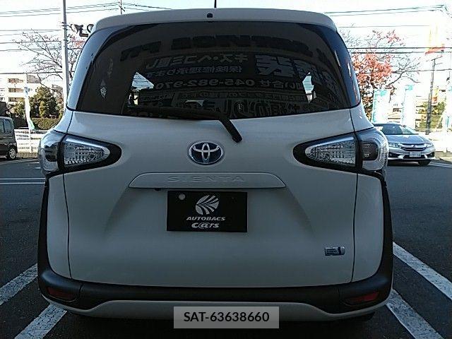 Toyota SIENTA 2016-10 516771-4