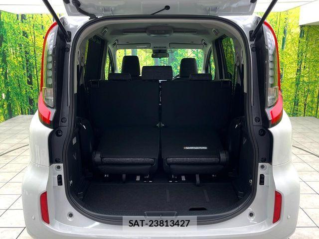 Toyota SIENTA 2026-03 5878510-10