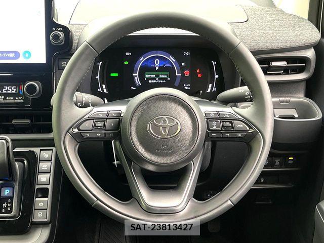Toyota SIENTA 2026-03 5878510-11