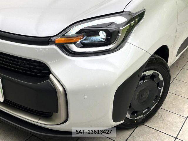 Toyota SIENTA 2026-03 5878510-12