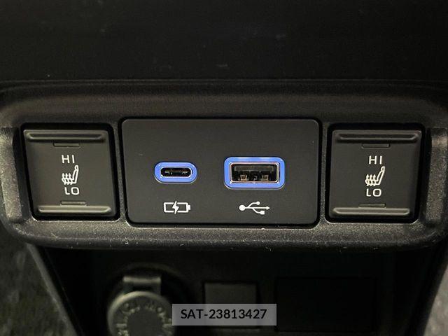 Toyota SIENTA 2026-03 5878510-6