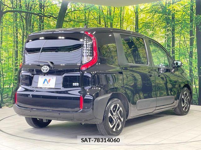 Toyota SIENTA 2022-11 5878591-16