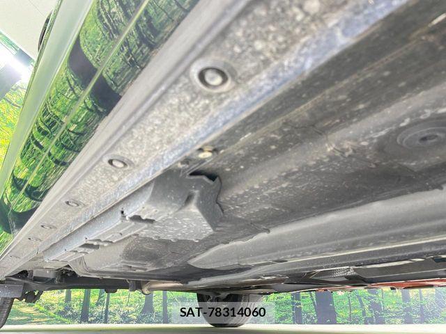 Toyota SIENTA 2022-11 5878591-18
