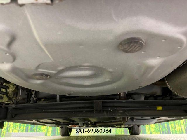 Toyota SIENTA 2019-02 5878645-19