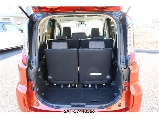 Toyota SIENTA 2024-08 5878526-12