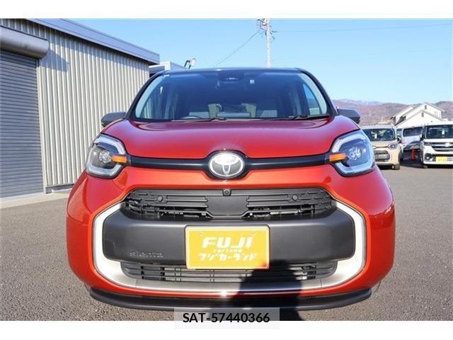 Toyota SIENTA 2024-08 5878526-16