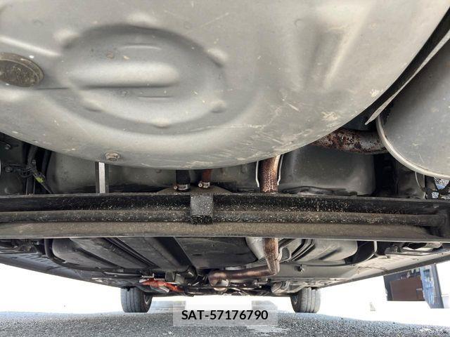 Toyota SIENTA 2015-09 5878667-18