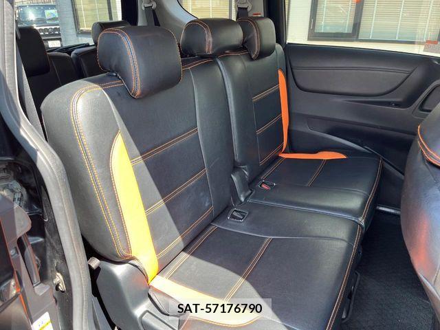 Toyota SIENTA 2015-09 5878667-8