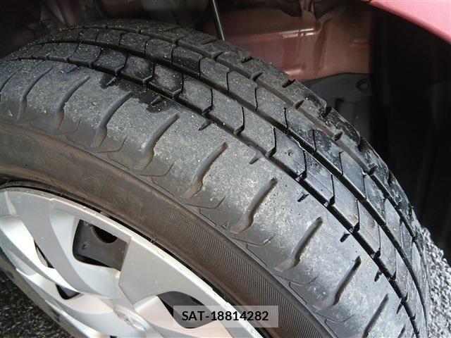 Toyota SIENTA 2015-08 5878658-15