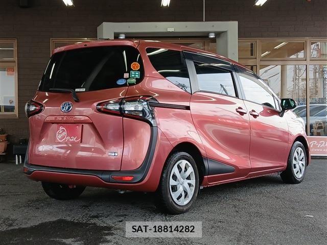 Toyota SIENTA 2015-08 5878658-2