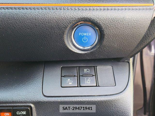 Toyota SIENTA 2017-11 5878647-18