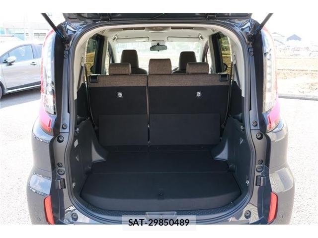 Toyota SIENTA 2023-12 5878519-11