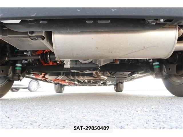 Toyota SIENTA 2023-12 5878519-19