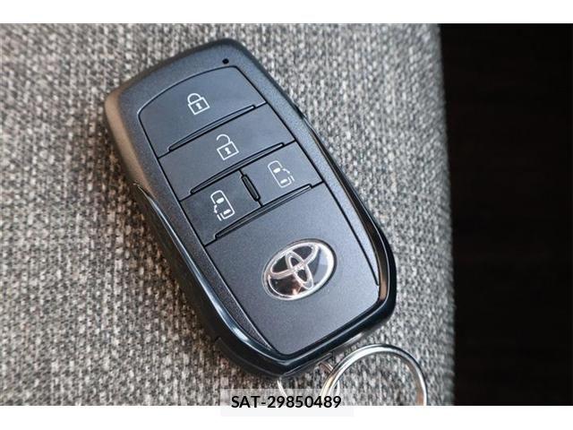 Toyota SIENTA 2023-12 5878519-22