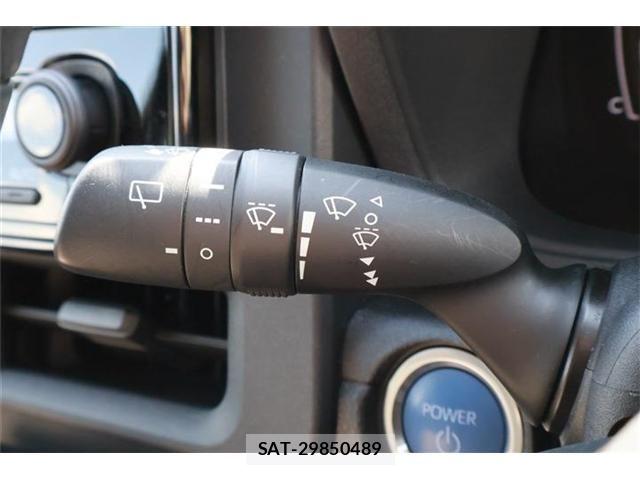 Toyota SIENTA 2023-12 5878519-23