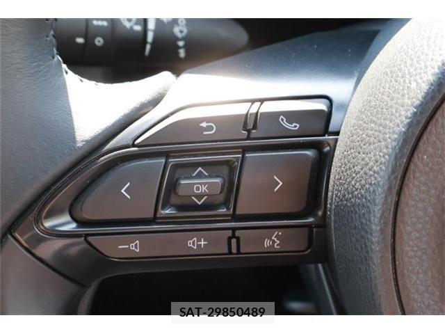 Toyota SIENTA 2023-12 5878519-27