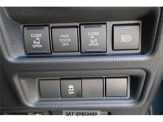 Toyota SIENTA 2023-12 5878519-4