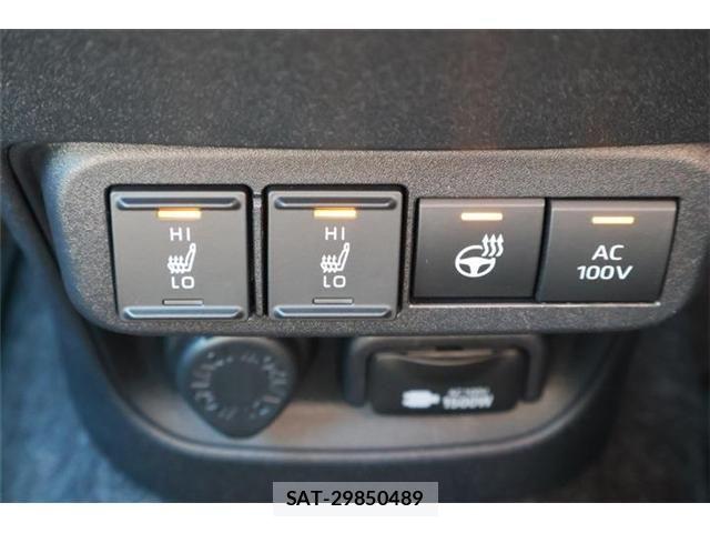 Toyota SIENTA 2023-12 5878519-7