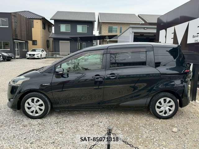Toyota SIENTA 2018-02 6018760-19