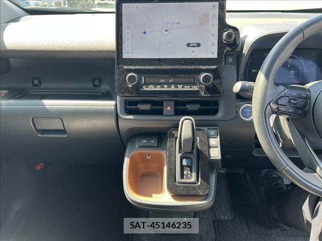 Toyota SIENTA 2023-02 6018672-15