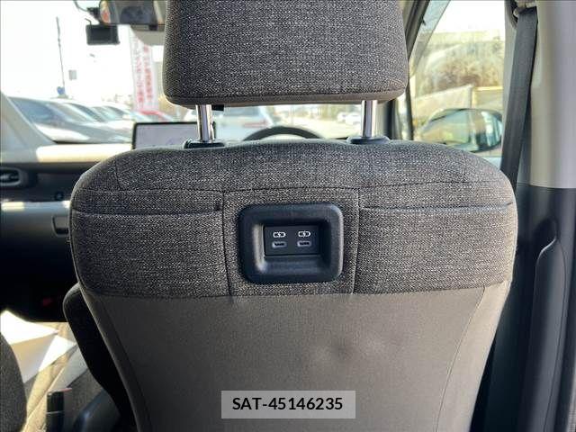 Toyota SIENTA 2023-02 6018672-27