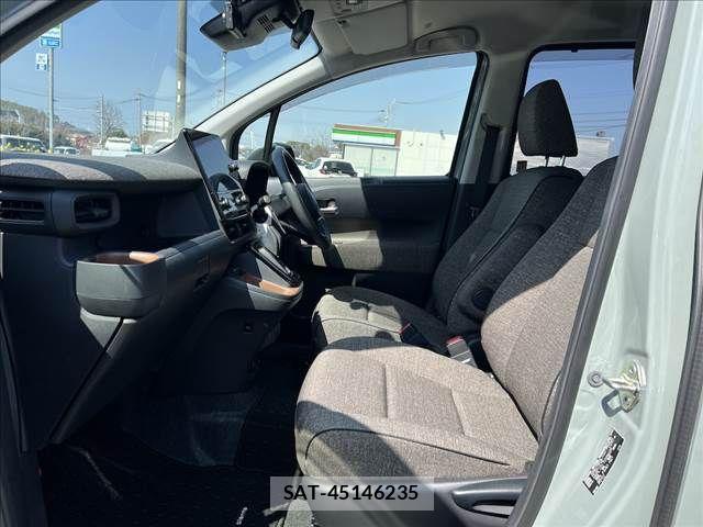 Toyota SIENTA 2023-02 6018672-7