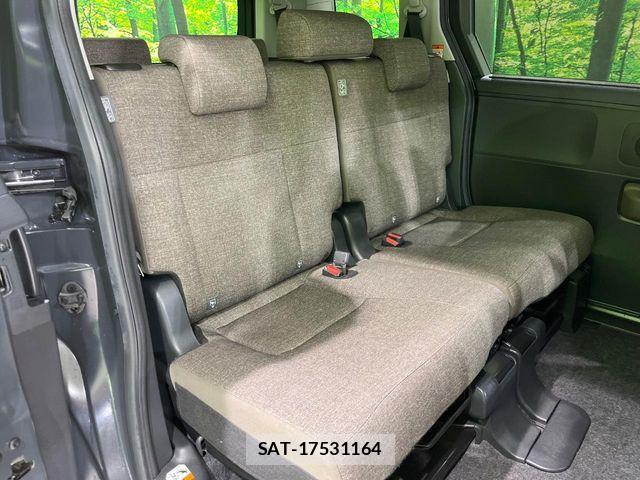 Toyota SIENTA 2023-08 6135688-8