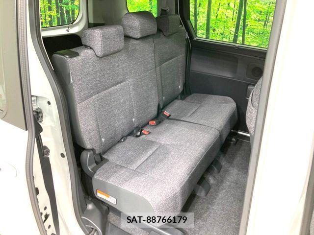 Toyota SIENTA 2024-03 6219624-8