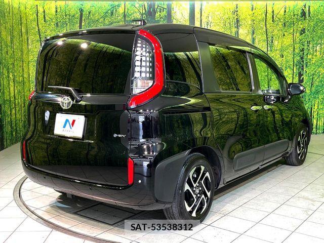 Toyota SIENTA 2024-09 6219603-16