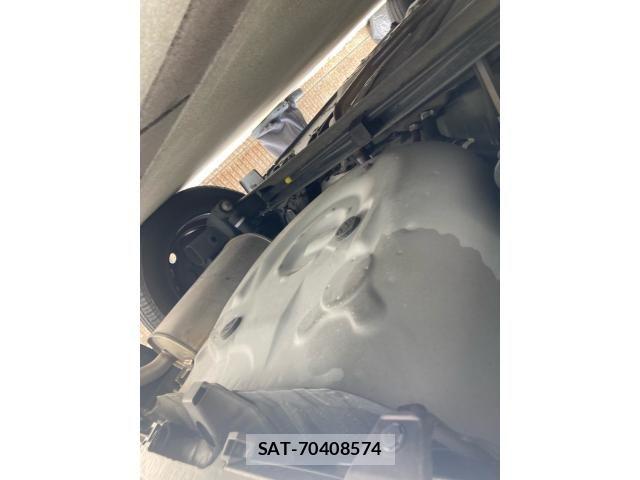 Toyota SIENTA 2017-05 6219658-9