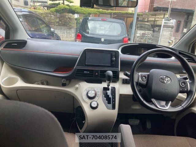 Toyota SIENTA 2017-05 6219658-14