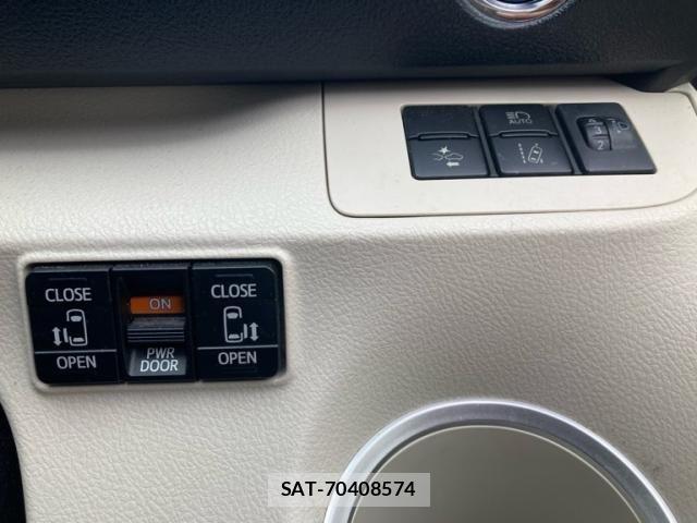 Toyota SIENTA 2017-05 6219658-18