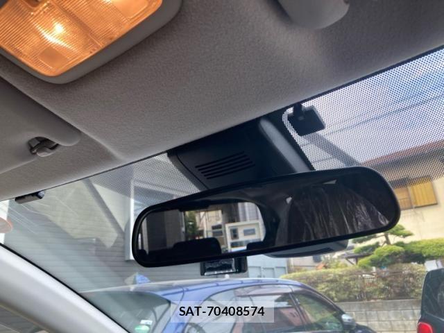Toyota SIENTA 2017-05 6219658-22