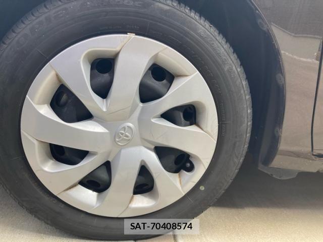 Toyota SIENTA 2017-05 6219658-5
