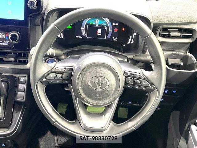 Toyota SIENTA 2023-07 6219602-11